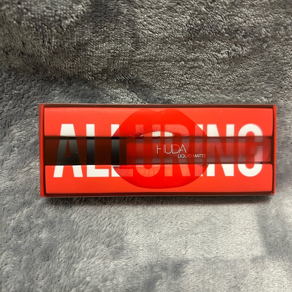 Huda Beauty Liquid Matte Lipstick Alluring color red